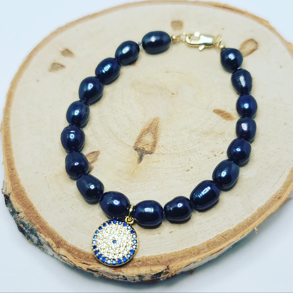 Black Freshwater Pearl Zirconia charm bracelet
